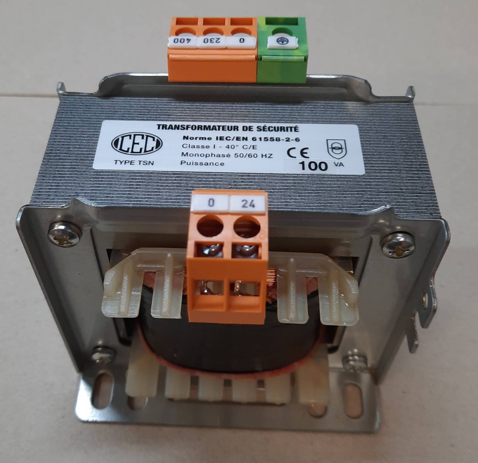 Acheter à petit prix un transfo mono nu 230-400/24V 100VA chez un fabricant français sérieux pour les électriciens à Clermont-Ferrand et sa région.